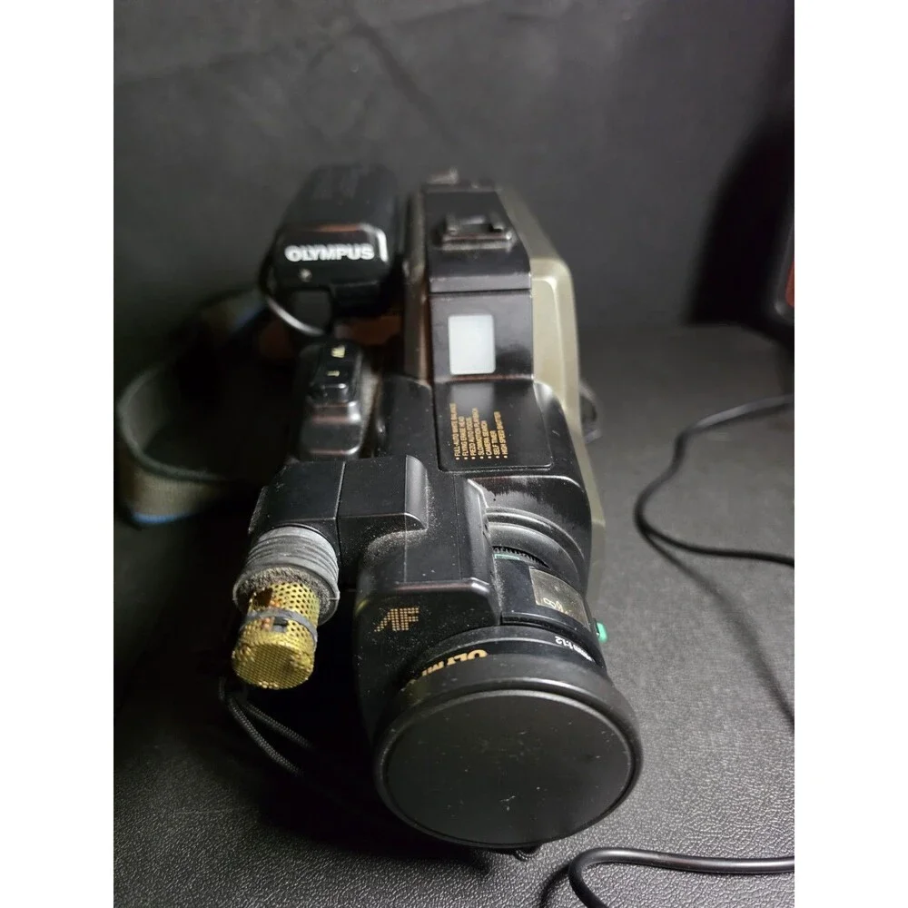 Vintage Olympus Movie 8 VX-803-U 8mm Camcorder Sakar Case Papers AS-IS
